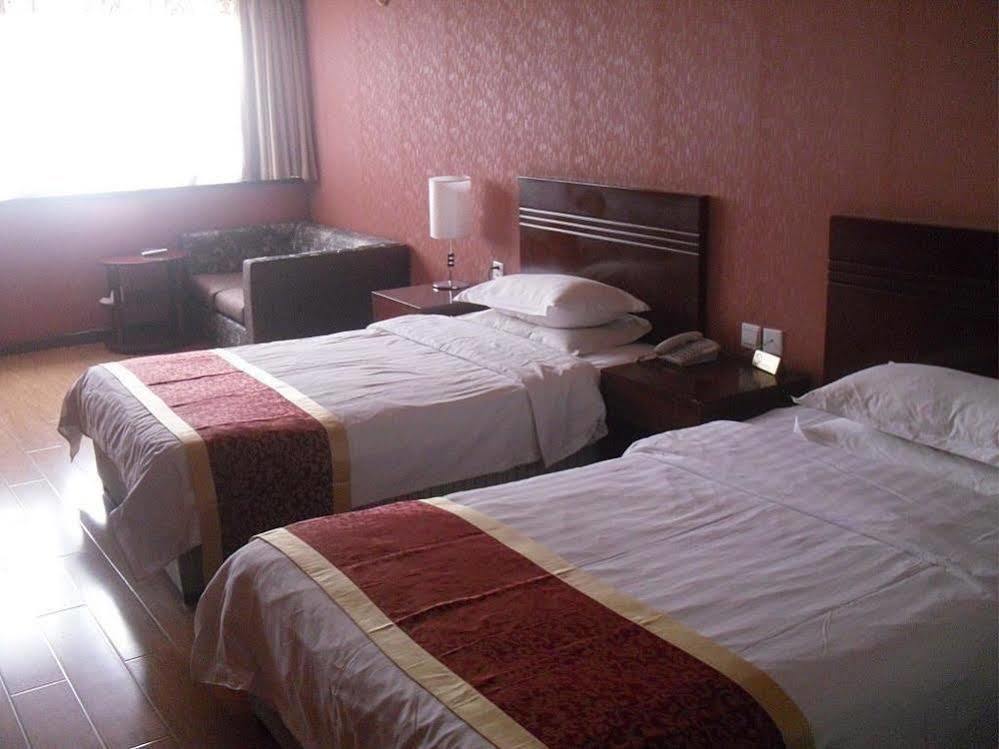 Chongqing Tianshun Hotel Eksteriør billede